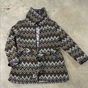 Chic Zigzag Patterned Belted Coat
